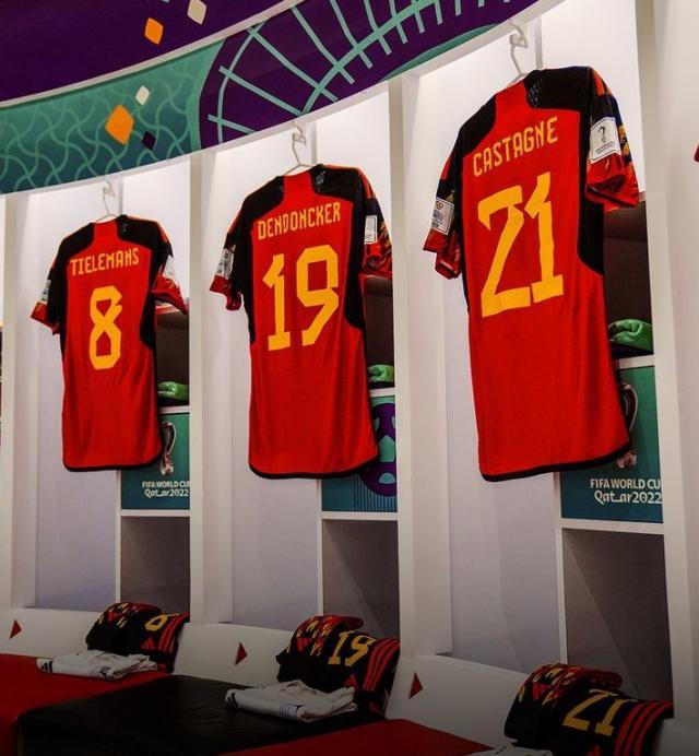 1669228386094032809.jpg FiQ4AJGXkAAyVo3.jpg